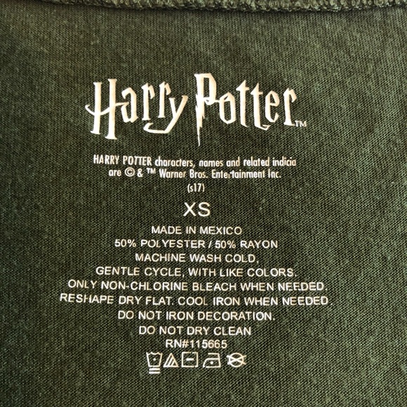 Harry Potter Quote in Gold Foil Graphic T-shirt - Picture 2 of 6